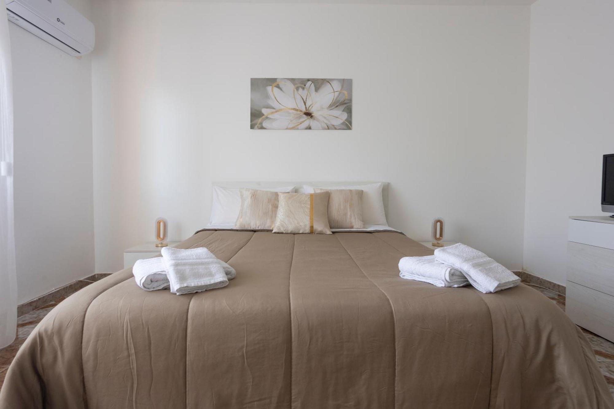 Cama Casa Vacanze - Qui Vivi La Vera Storia Normanna Palermo Eksteriør billede